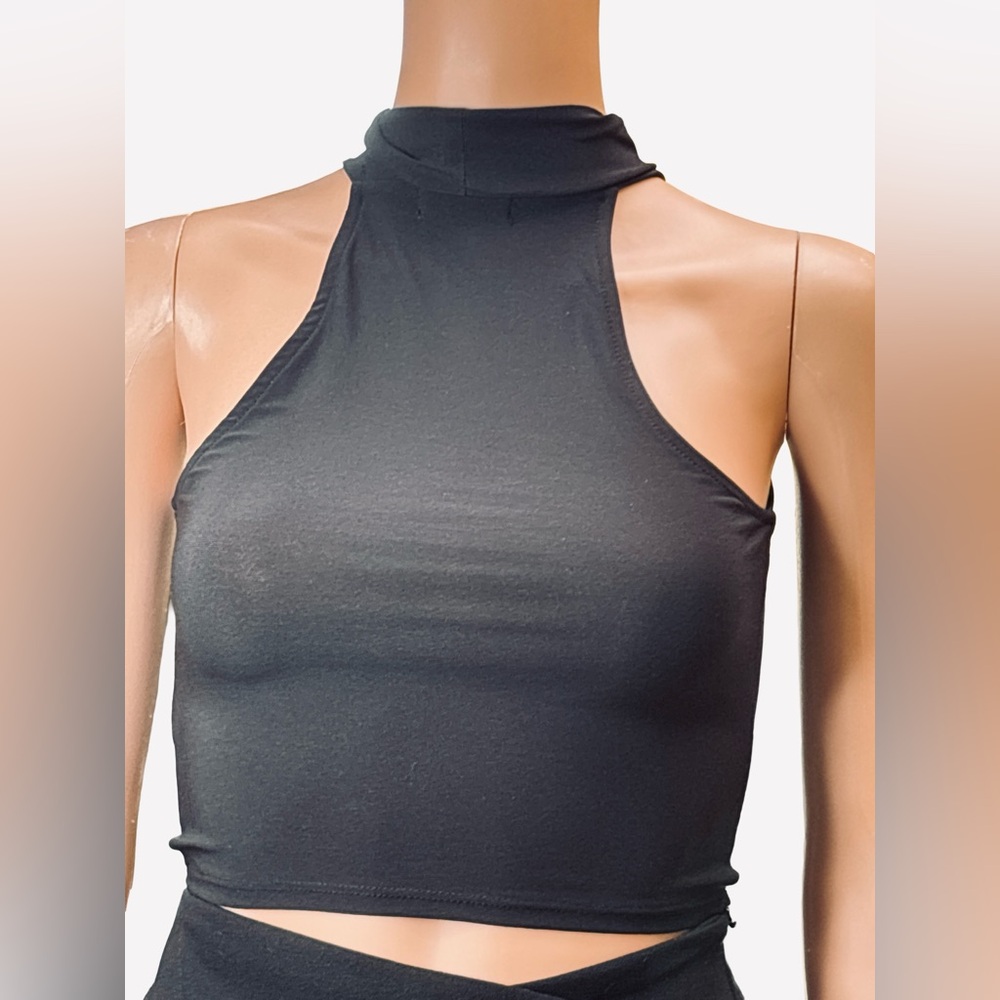 Open Edit Chic Black Sleeveless Halter Crop Top XXS